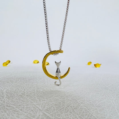 #06# 18k Gold Plated Cat And Moon Pendant Necklace